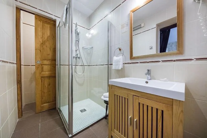 L'Instant Sevigne Hotel Grignan 3*,